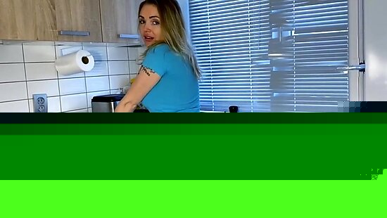 Instead of breakfast, sex with stepmom and cumshot on face